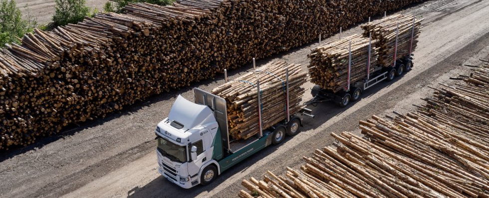 SCA electric log truck