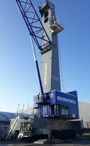 Euroports new Konecranes Gottwald Model 7 Mobile Harbor Crane 