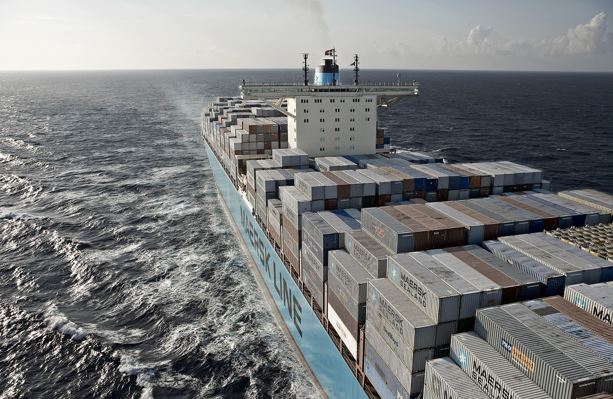 Maersk Line to acquire Hamburg Süd